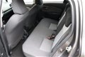 Toyota Yaris - 1.5 Hybrid Dynamic Navigatie-Lichtmetalen velgen - 1 - Thumbnail