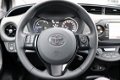 Toyota Yaris - 1.5 Hybrid Dynamic Navigatie-Lichtmetalen velgen - 1 - Thumbnail