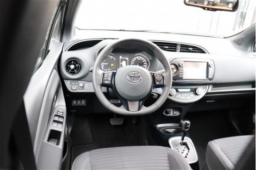 Toyota Yaris - 1.5 Hybrid Bi-Tone Stoelverwarming-Elektr. inklapbare buitenspiegels - 1