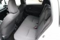 Toyota Yaris - 1.5 Hybrid Bi-Tone Stoelverwarming-Elektr. inklapbare buitenspiegels - 1 - Thumbnail