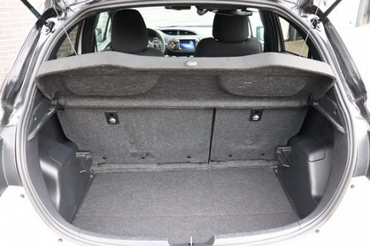 Toyota Yaris - 1.5 Hybrid Bi-Tone Stoelverwarming-Elektr. inklapbare buitenspiegels - 1