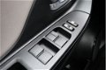 Toyota Yaris - 1.5 Hybrid Bi-Tone Plus - 1 - Thumbnail