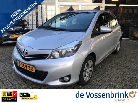 Toyota Yaris - 1.3 Vvt-i Aspiration Automaat 2e Eig. *Geen Afl.kosten - 1