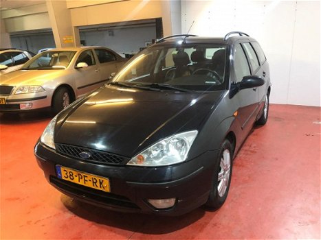 Ford Focus Wagon - 1.6-16V Futura LEER NAVI - 1