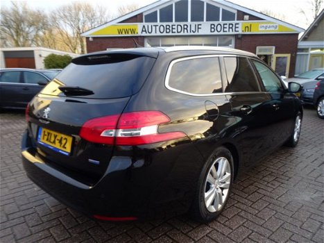 Peugeot 308 SW - 1.6 BlueHDI Active Pano-Dak, Trekhaak, + Winterwielen - 1