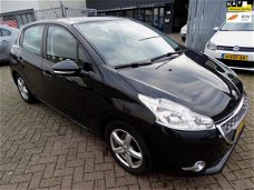 Peugeot 208 - 1.4 e-HDi Blue Lease NAVIGATIE, PDC, AIRCO