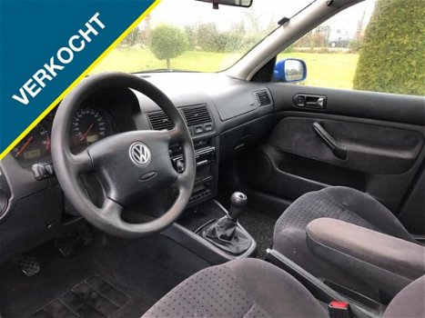Volkswagen Golf - 1.6 Comfortline - 1