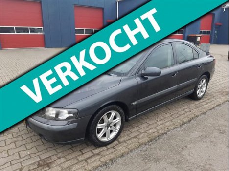 Volvo S60 - 2.4 - 1