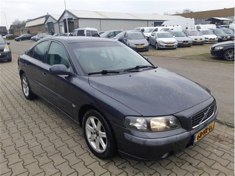 Volvo S60 - 2.4 - 1