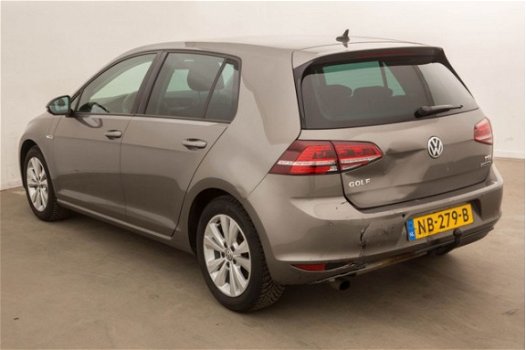 Volkswagen Golf - 1.0 TSI Connected Series - 1