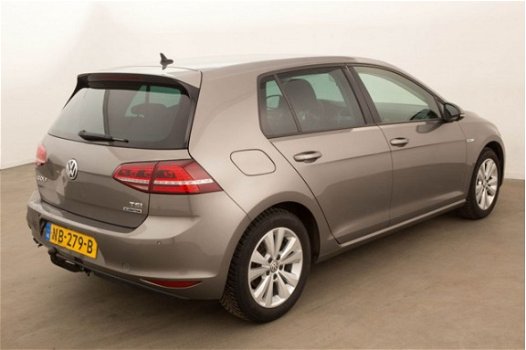 Volkswagen Golf - 1.0 TSI Connected Series - 1