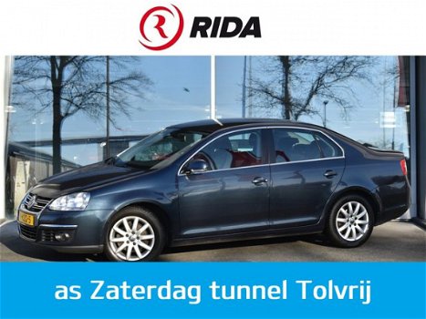 Volkswagen Jetta - 1.4 TSI Comfortline - 1