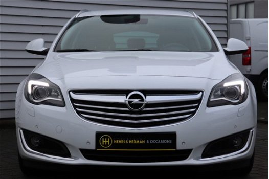 Opel Insignia - 140pk Turbo Business+ (AGR/Climate/NAV./P.Glass/NL AUTO) - 1