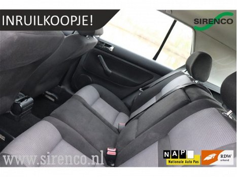 Volkswagen Golf - 1.6-16V Master Edition Sport airco 5 deurs trekhaak inruilkoopje - 1