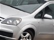 Opel Zafira - 1.9 CDTi Enjoy 7-PERSOONS AIRCO (bj2005) - 1 - Thumbnail