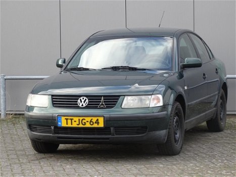 Volkswagen Passat - 1.9 TDI Trendline APK 11-2020 (bj1998) - 1
