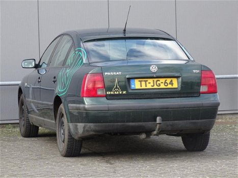 Volkswagen Passat - 1.9 TDI Trendline APK 11-2020 (bj1998) - 1