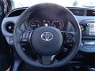 Toyota Yaris - 1.5 Hybrid Dynamic / Navigatie / Bluetooth / Keyless Entry / Lichtmetalen Velgen / Mi - 1 - Thumbnail