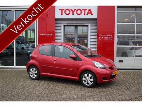 Toyota Aygo - 1.0-12V Aspiration Red - 1