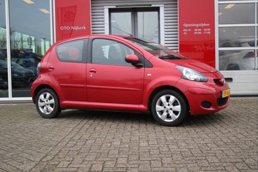 Toyota Aygo - 1.0-12V Aspiration Red - 1