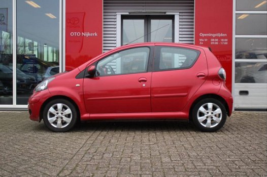 Toyota Aygo - 1.0-12V Aspiration Red - 1