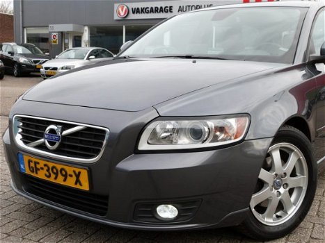 Volvo V50 - 1.6 D2 Summum (115pk , 6 versn.) Proffesional-Line - 1