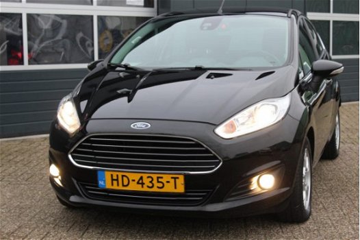 Ford Fiesta - 1.5 TDCi Titanium (96pk) KEYLESS /Navi /Climat /Cruise /Elek. pakket /C.V. afstand /Ra - 1