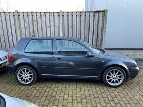 Volkswagen Golf - 1.4-16V Comfortline - 1