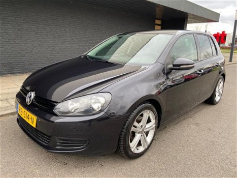 Volkswagen Golf - 1.6 TDI BlueMotion - 1