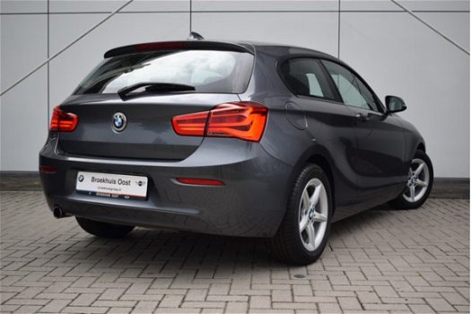 BMW 1-serie - 118i Executive Automaat | Navigatie | Leder | 16inch | Clima Control - 1