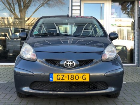 Toyota Aygo - 1.0-12V Airco 123274 NAP in nette staat - 1