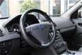 Volvo XC90 - 2.4 D4 FWD Momentum 7-persoons Leder Navigatie Automaat 3-6-12 M Garantie - 1 - Thumbnail