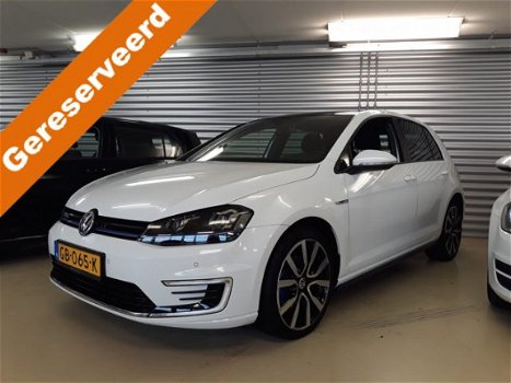 Volkswagen Golf - 1.4 TSI GTE 204 PK DSG Panodak - 1