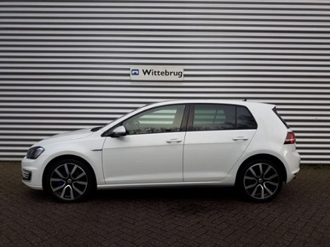 Volkswagen Golf - 1.4 TSI GTE 204 PK DSG Panodak - 1