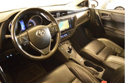Toyota Auris Touring Sports - 1.8 Hybrid EXECUTIVE PANORAMA/LEDER/ECC/CAMERA/LMV/PDC - 1