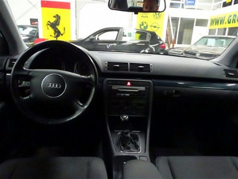 Audi A4 - 2.0 Airco Climate control Trekhaak nap 154091 km - 1