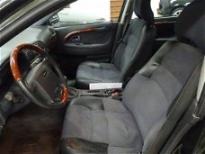 Volvo V40 - 2.0 Exclusive Airco Climate control Trekhaak