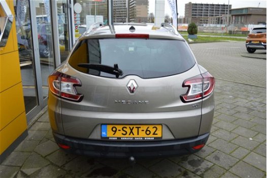 Renault Mégane Estate - 1.5 dCi Bose | Panoramadak | Trekhaak | Navi | ECC | PDC v + a + Camera | 1e - 1