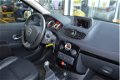 Renault Clio - 1.2 TCe(105 PK) Night & Day | Navi | Airco | PDC | 1e eigenaar | Slechts 68.997 km - 1 - Thumbnail