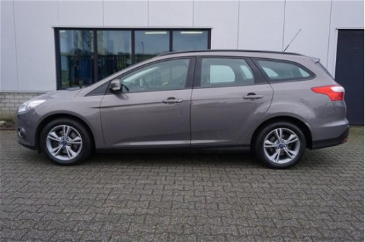 Ford Focus Wagon - 1.6 150PK Titanium AIRCO CRUISE STOELVW TREKHAAK - 1