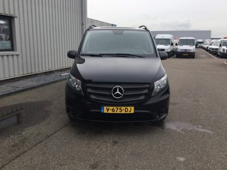 Mercedes-Benz Vito - 111 CDI Lang Business Professional Plus Airco Navi, Alu Velg , Trekhaak.2000 kg - 1