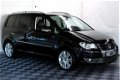 Volkswagen Touran - 1.4 TSI R-Line 7p. LEDER XENON STANDKACHL STOELVERW. PDC '09 - 1 - Thumbnail