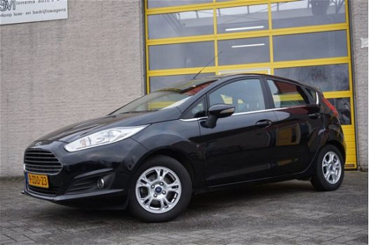 Ford Fiesta - 1.6 TDCi 5drs Lease Titanium BJ2014 LED | LMV | Navi | ECC - 1