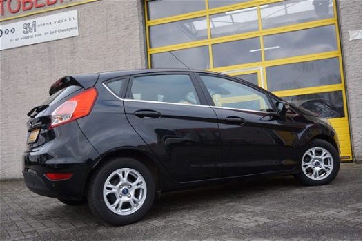 Ford Fiesta - 1.6 TDCi 5drs Lease Titanium BJ2014 LED | LMV | Navi | ECC - 1