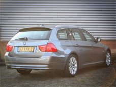 BMW 3-serie Touring - 318d Corporate Lease Luxury Line +Leder / Navigatie / Sportstoelen