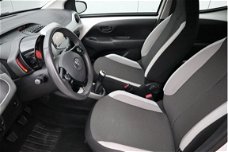 Toyota Aygo - 1.0 VVT-i x-play Navigatie