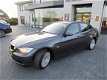 BMW 3-serie - 320i Graphite. Leder, Navi, Sportstoelen - 1 - Thumbnail