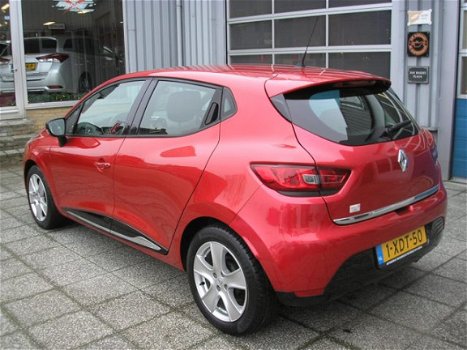 Renault Clio - 1.2 Authentique Navigatie lage km-stand - 1