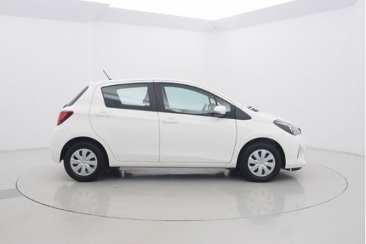 Toyota Yaris - 1.0 VVT-i Aspiration Trekhaak 5drs - 1