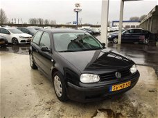 Volkswagen Golf - 1.6